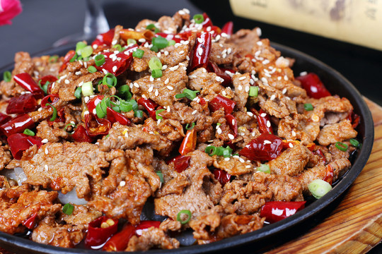 鐵板飄香牛肉