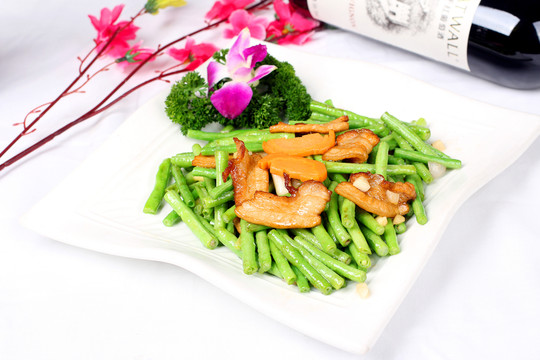 蝦醬豆角炒腩肉