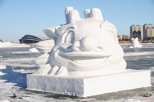 雪雕 生肖龍