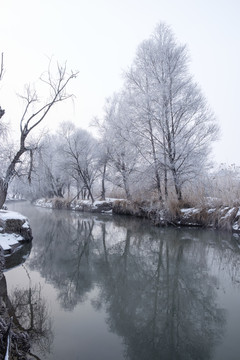 小河
