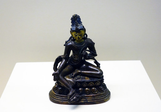 泥金銅觀音像