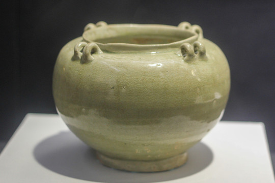 青釉灶