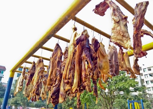 晾曬的臘肉 燒臘制品