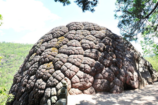 石寶山