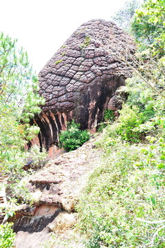 石寶山 石鐘