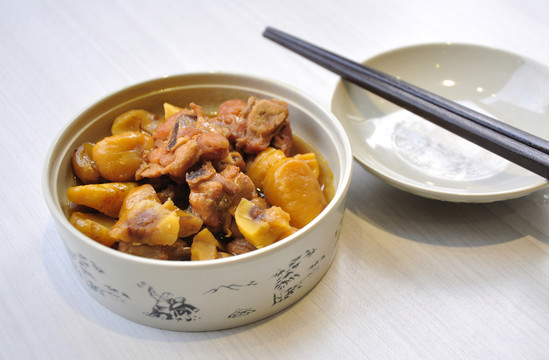 板栗燜雞
