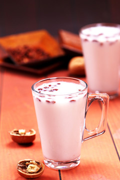 核桃優(yōu)酸乳飲品