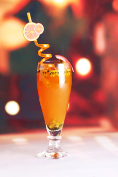 百香果茶飲品