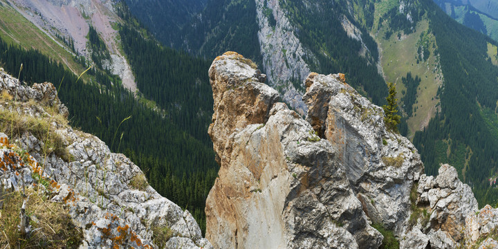 烏孫山風(fēng)光