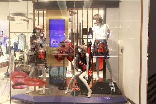 女裝專賣(mài)店