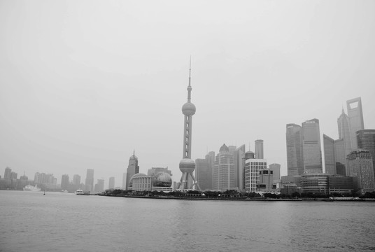 上海東方明珠黑白照片