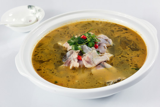 酸菜魚(yú)