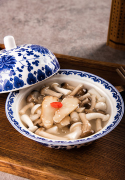 養(yǎng)生菌菇湯