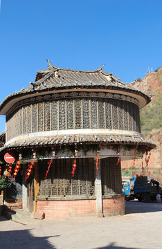 木質(zhì)圓樓