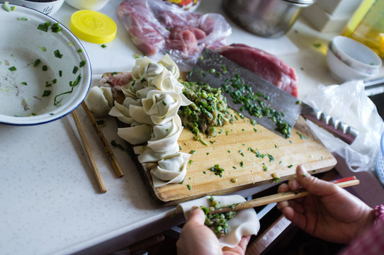 包餛飩