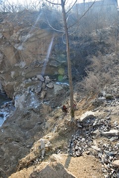 山溝 土壤