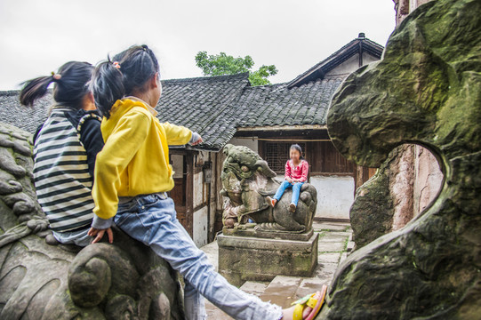 石獅子 堯壩古寨