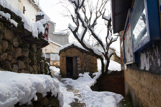 鄉(xiāng)村雪景小屋