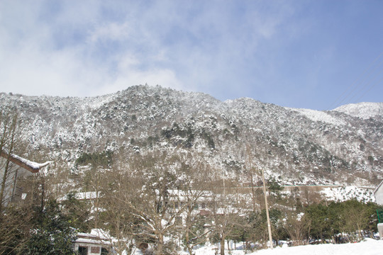 下雪天風(fēng)景 雪山