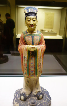 彩繪文服陶俑