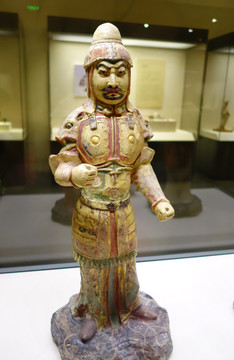彩繪武服陶俑
