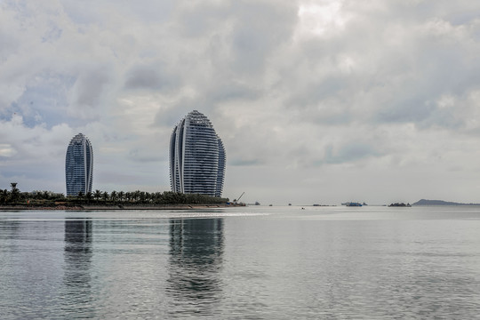 海南三亞灣風光