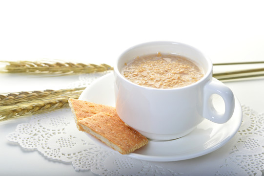 牛奶麥片側(cè)面圖