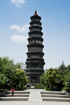 龍泉塔