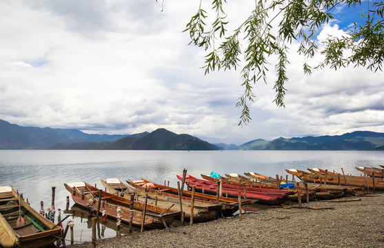 瀘沽湖