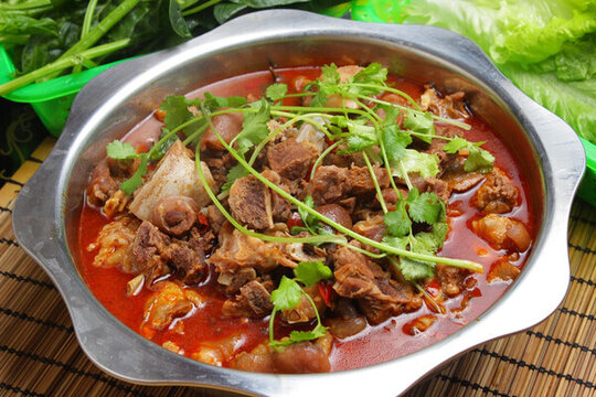 羊肉煲