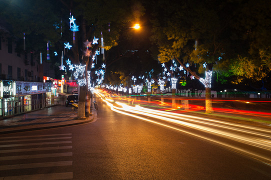 馬路夜景燈光