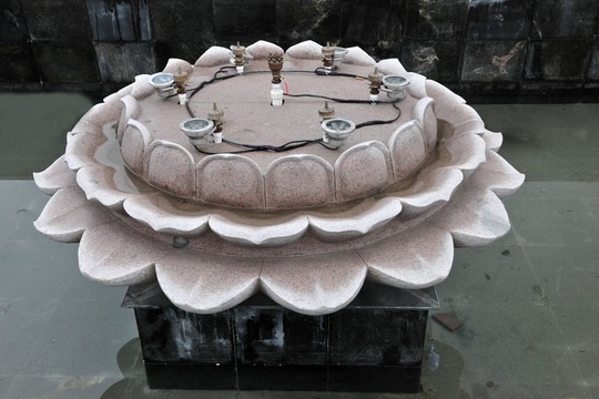 噴泉  蓮花臺(tái)