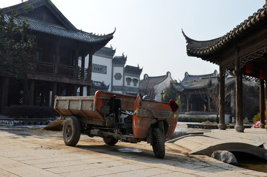 古鎮(zhèn)建設(shè)場(chǎng)景