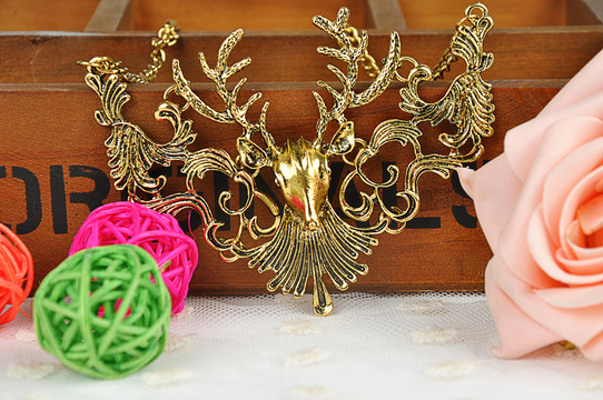 金色麋鹿 假領(lǐng)子鎖骨鏈 金項(xiàng)鏈