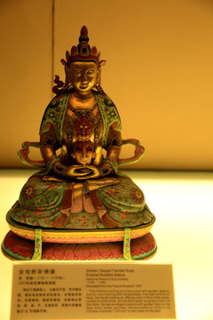 金地粉彩佛