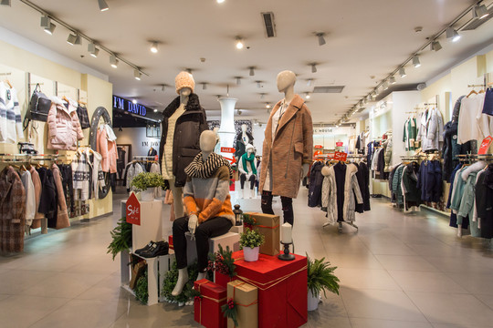 品牌服裝店內(nèi)景
