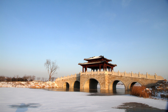 五孔廊橋