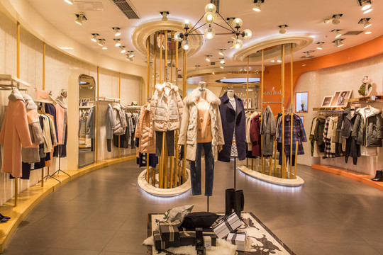 高檔服裝店內(nèi)景
