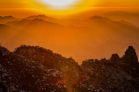 黃山霞光