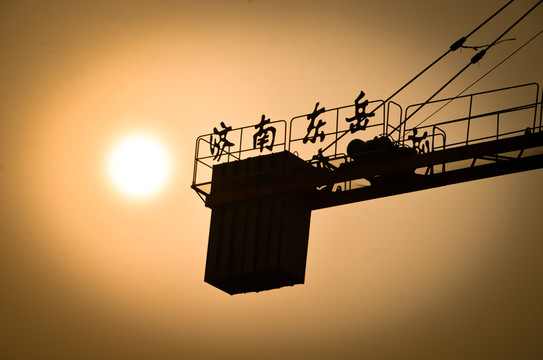 建筑工地吊車
