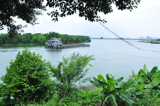 河流