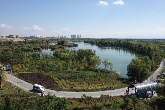 伊犁河