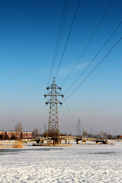 鐵塔 高壓線 電塔 電線架