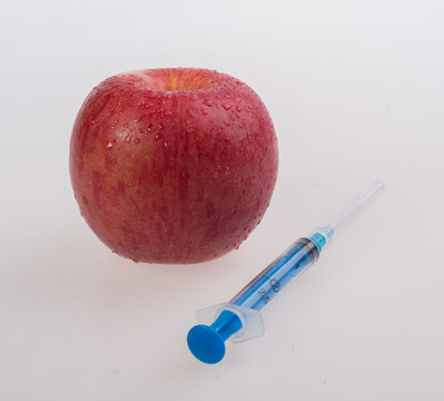 蘋(píng)果與注射器
