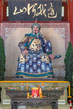 岳飛塑像