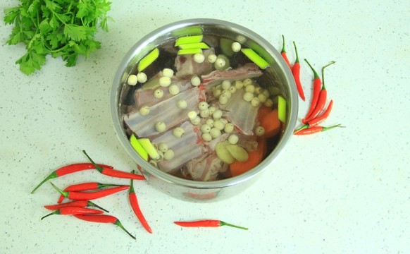 燜羊排