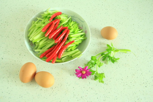 辣椒炒雞蛋 食材