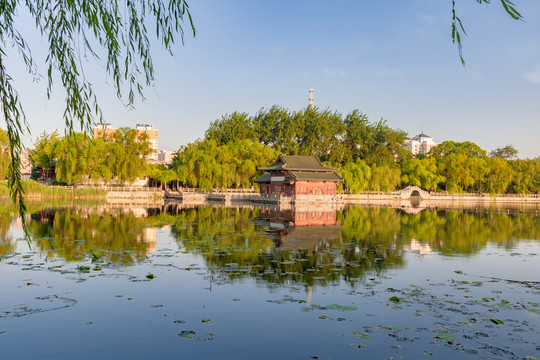 濟(jì)南大明湖公園