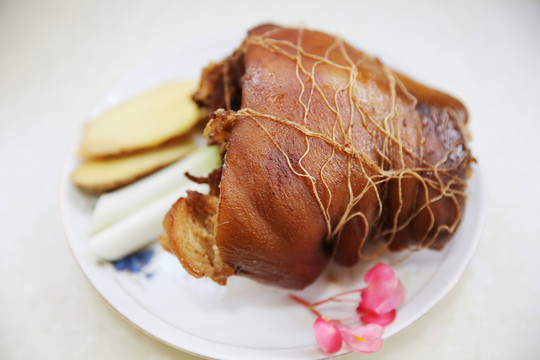 肘子肉