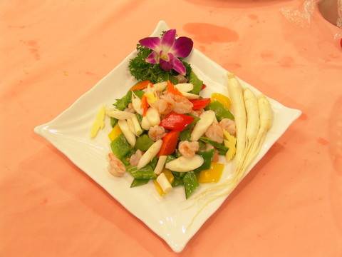 酒店菜青椒炒蘿卜